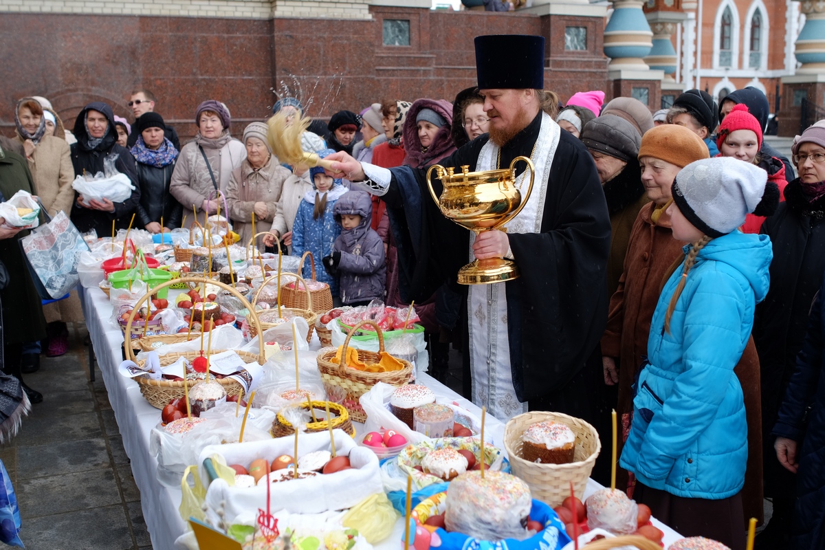 Что Делают Люди В Пасху